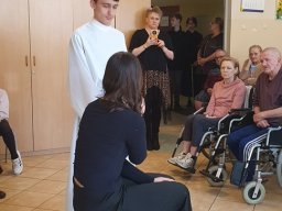 Występ młodzieżowej grupy teatralnej w Bytomskim Centrum Wsparcia, 18.04.2026